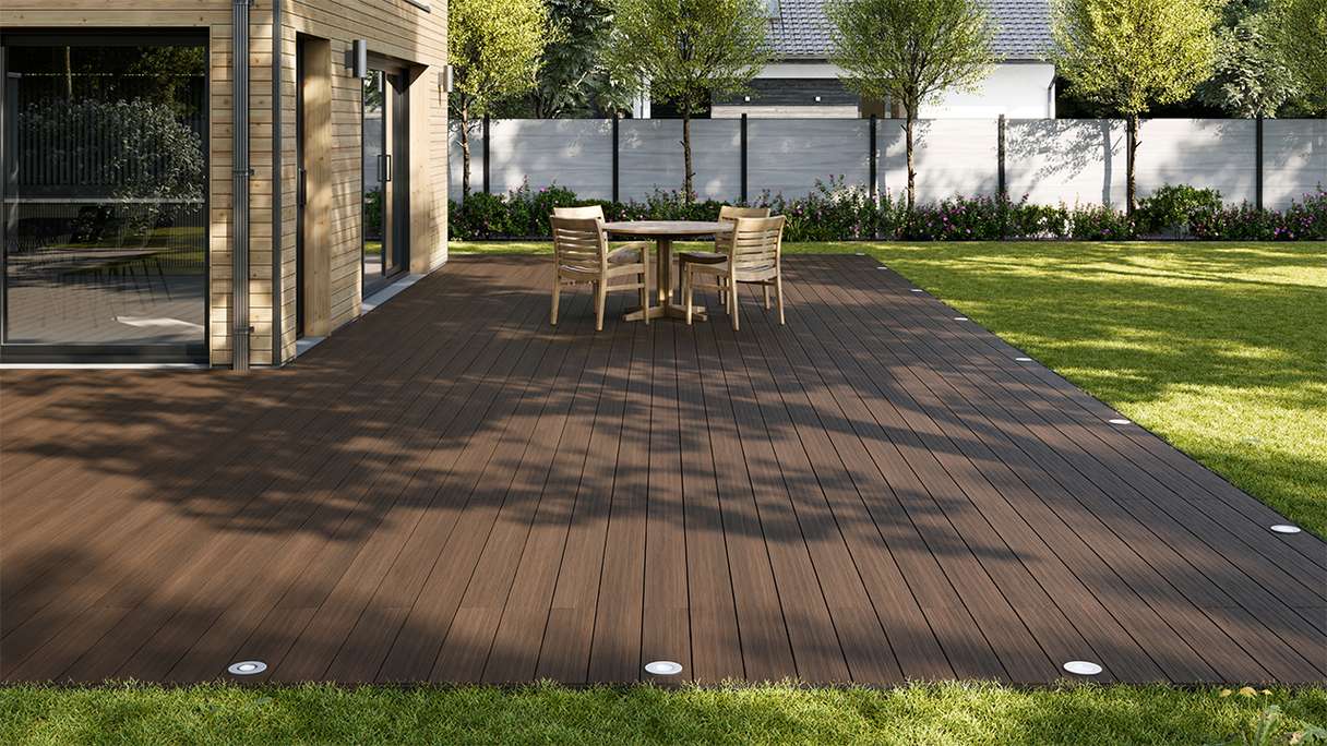 planeo AntikWood WPC Terrassendiele Massiv - Braun 3m antik gealtert