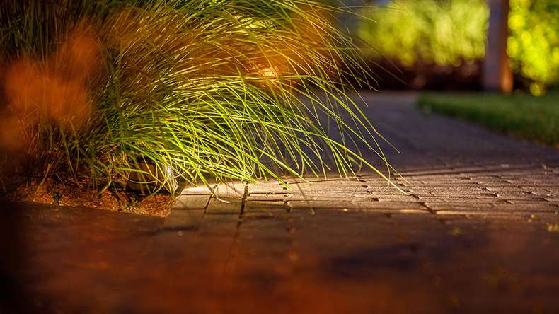 planeo Gartenbeleuchtung 12V - LED-Wand- und Bodenleuchte Tiga DL - 5W - 75 Lumen