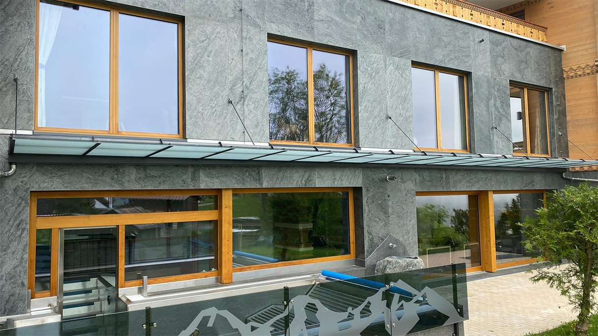 planeo EVOLITH Slate&Stone - Naturstein Wandverkleidung Urban Grey 1220 x 610 mm