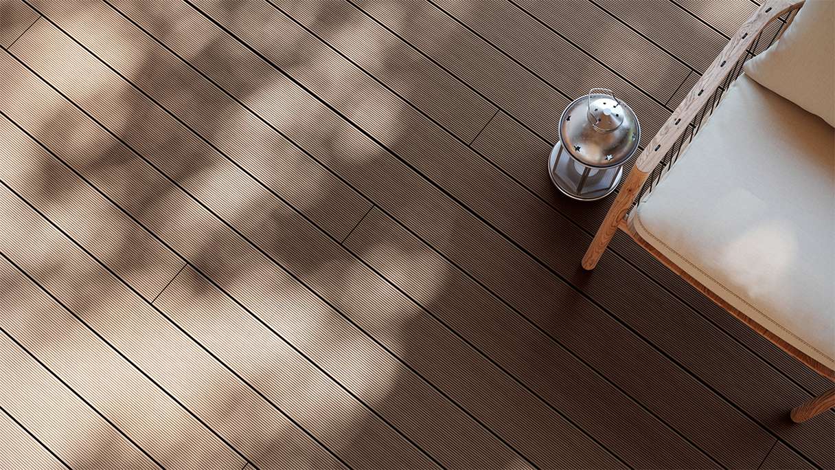planeo LineWood WPC Terrassendiele Massiv - Dunkelbraun 3m gerillt/genutet