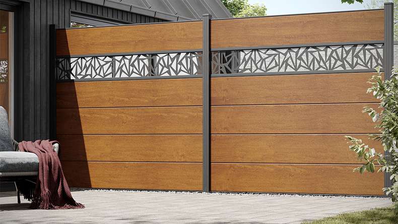 planeo Gardence Simply - PVC-Steckzaun Quadratisch Golden Oak