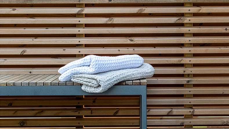 planeo Thermo Kiefer Unterkonstruktion für Holzterrassen - 4800 x 65 x 42 mm