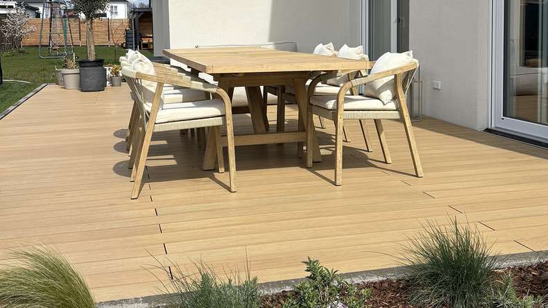 planeo CoEXWood WPC Terrassendiele Massiv ummantelt - Sand/Karamell 3m strukturiert