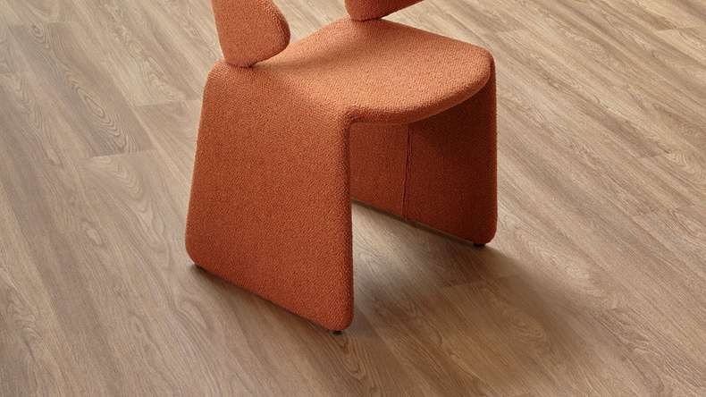 planeo Klebevinyl - SilentIQ Wood 2in1 Bellorio | Trittschalldämmung integr. (F-DW-SIQ-8035)