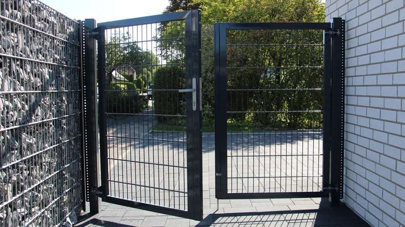 planeo Universaltor schwer 2-flg. Symetrisch Anthrazit H 1800 x B 2900 inkl. Torpfosten