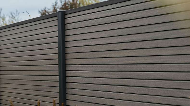 planeo LINEA - WPC CoEx Rhombus Steckzaun Dunkelgrau 176 x 183 cm