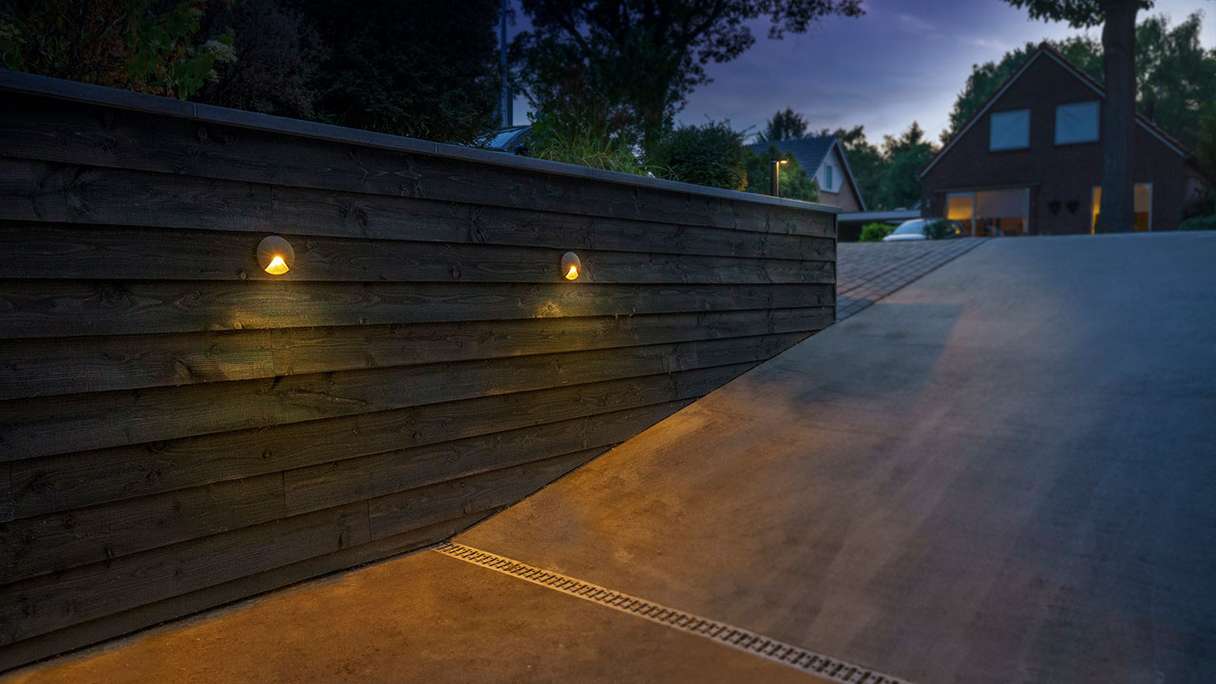 planeo Gartenbeleuchtung 12V - LED-Wandleuchte Kuma Wandleuchte Alu - 6W 294 Lumen
