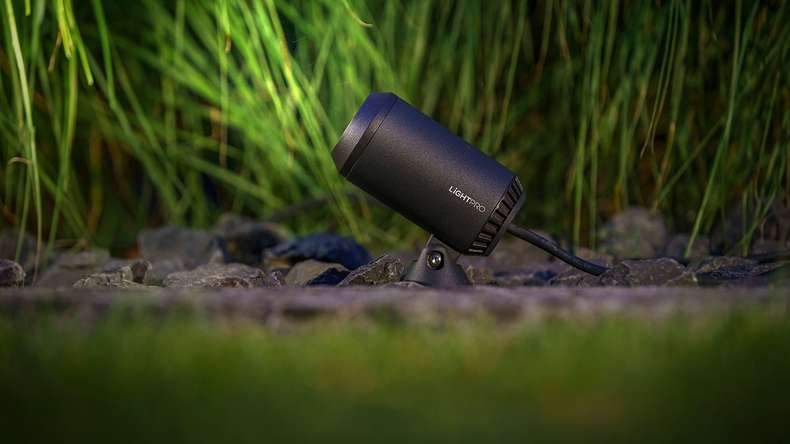 planeo Gartenbeleuchtung 12V - LED-Strahler Castor 9 - 9W 750 Lumen