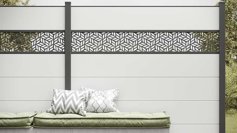 planeo Gardence Simply - PVC-Steckzaun Quadratisch Weiß 180 x 180 cm