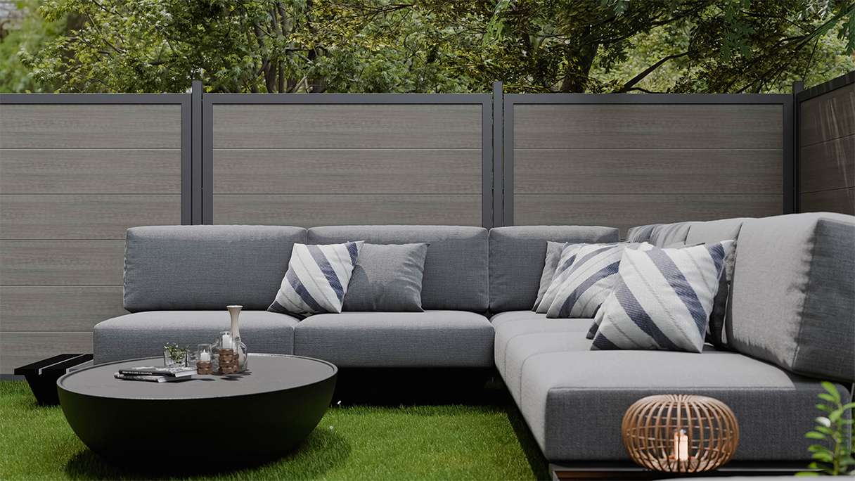 planeo Gardence Simply Guard - PVC-Gartenzaun Monument Oak mit Alu-Rahmen in Anthrazit 180 x 180 cm