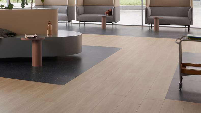 planeo Klebevinyl - SilentIQ Wood 2in1 Rovenza | Trittschalldämmung integr. (F-DW-SIQ-7035)