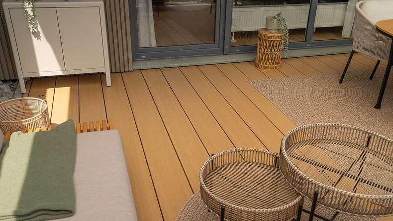 planeo MAXLine Nature - 3m WPC CoEx ummantelte XL Terrassendiele Verbundprofil leicht - Sand strukturiert/glatt gebürstet