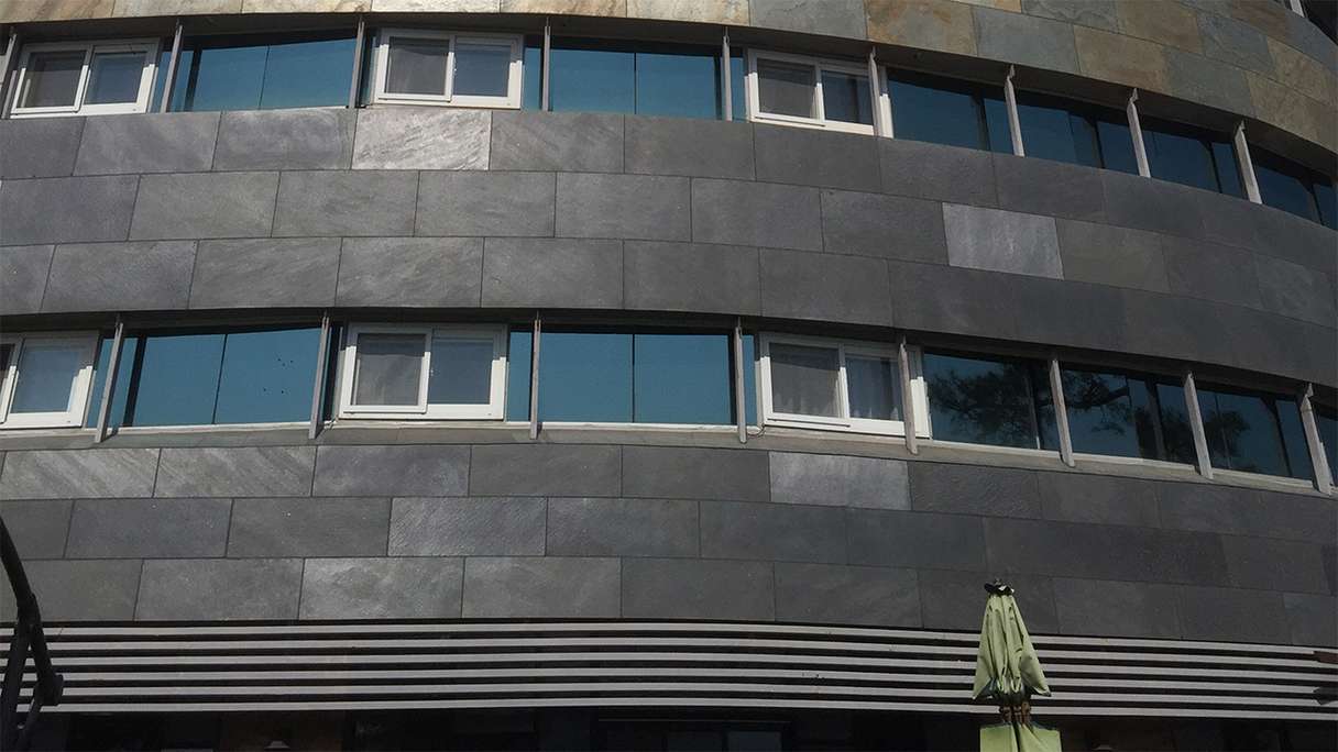 planeo EVOLITH Slate&Stone - Naturstein Wandverkleidung Stellar Void 1220 x 610 mm