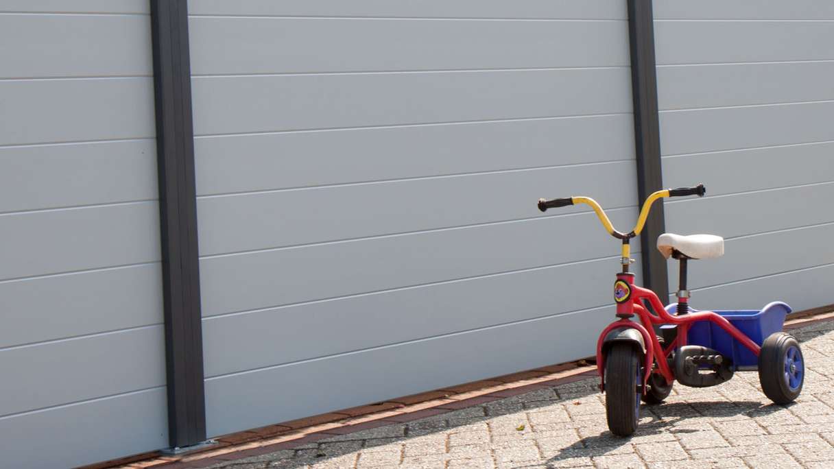 planeo Gardence Metallic - Alu-Gartenzaun Quadratisch Silbergrau DB 701