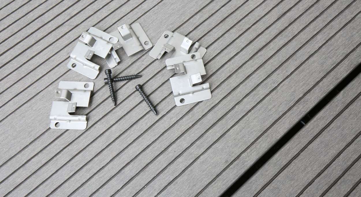 planeo Edelstahl-Terrassenclip WPC-Profi 4mm Fuge - 100 St. inkl. Schrauben