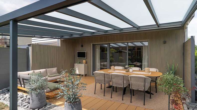 planeo MAXLine Nature - 3m WPC CoEx ummantelte XL Terrassendiele Verbundprofil leicht - Sand strukturiert/glatt gebürstet