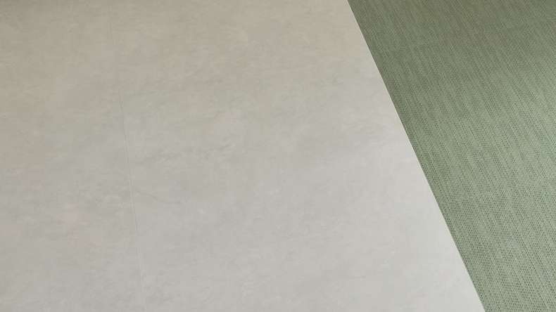 planeo Klebevinyl - SilentIQ Stone 2in1 Objekt Viresta | Trittschalldämmung integr. (F-DS-SIQ-5080)