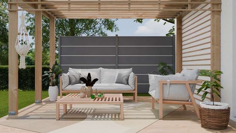 planeo Gardence Simply Premium - PVC-Steckzaun Anthrazitgrau mit Lisenen in Anthrazit 180 x 180 cm