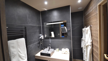 planeo EVOLITH Slate&Stone - Naturstein Wandverkleidung Noctis 1220 x 610 mm