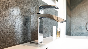 planeo EVOLITH Slate&Stone - Naturstein Wandverkleidung Urban Grey 1220 x 610 mm