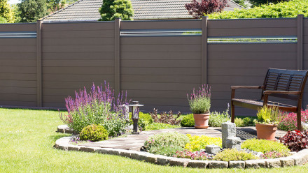 planeo Solid - Gartenzaun Designblende Glas15 Terra