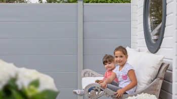 planeo Basic - PVC-Steckzaun Quadratisch Silbergrau 180 x 180 cm