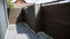 planeo Solid - Gartenzaun Designblende Glas15 Walnuss co-ex